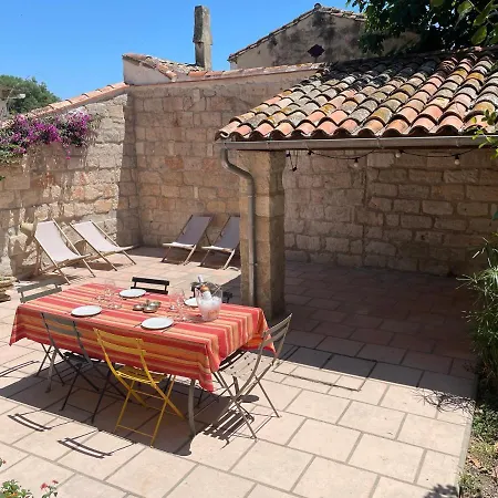 Maison De Maitre Proche A Holiday home